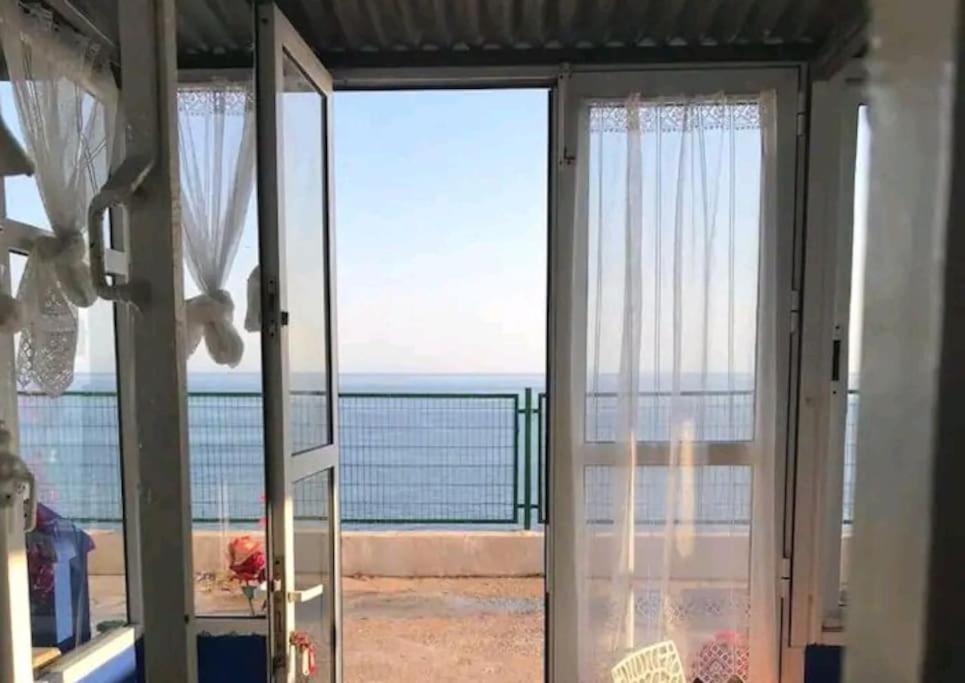 The Beach Hut With Lazy Spa อาดรา ภายนอก รูปภาพ
