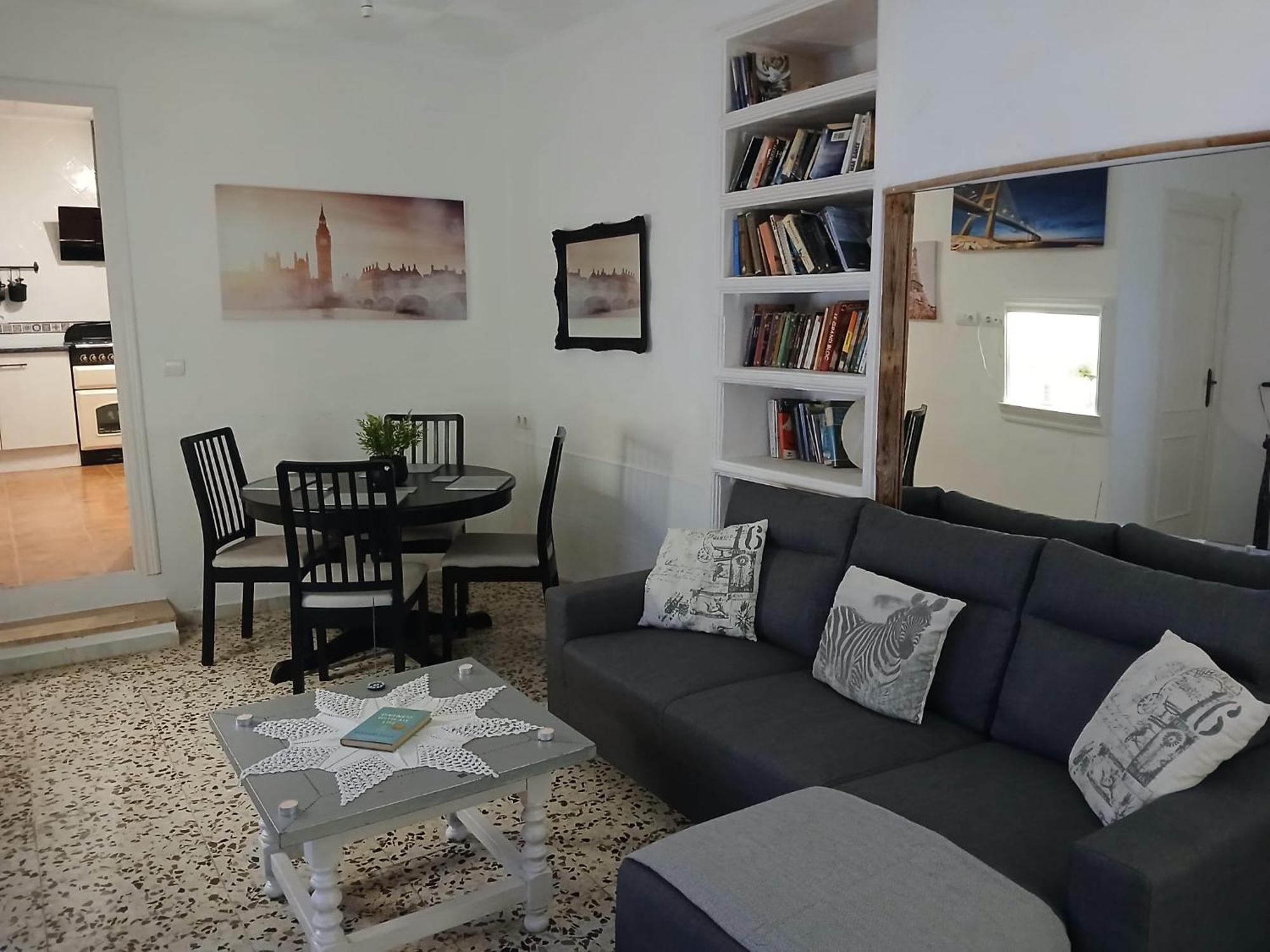 The Beach Hut With Lazy Spa อาดรา ภายนอก รูปภาพ